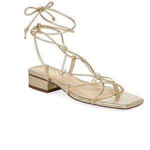 Daffy Croc Embossed Strappy Ankle Tie Sandals 9.5